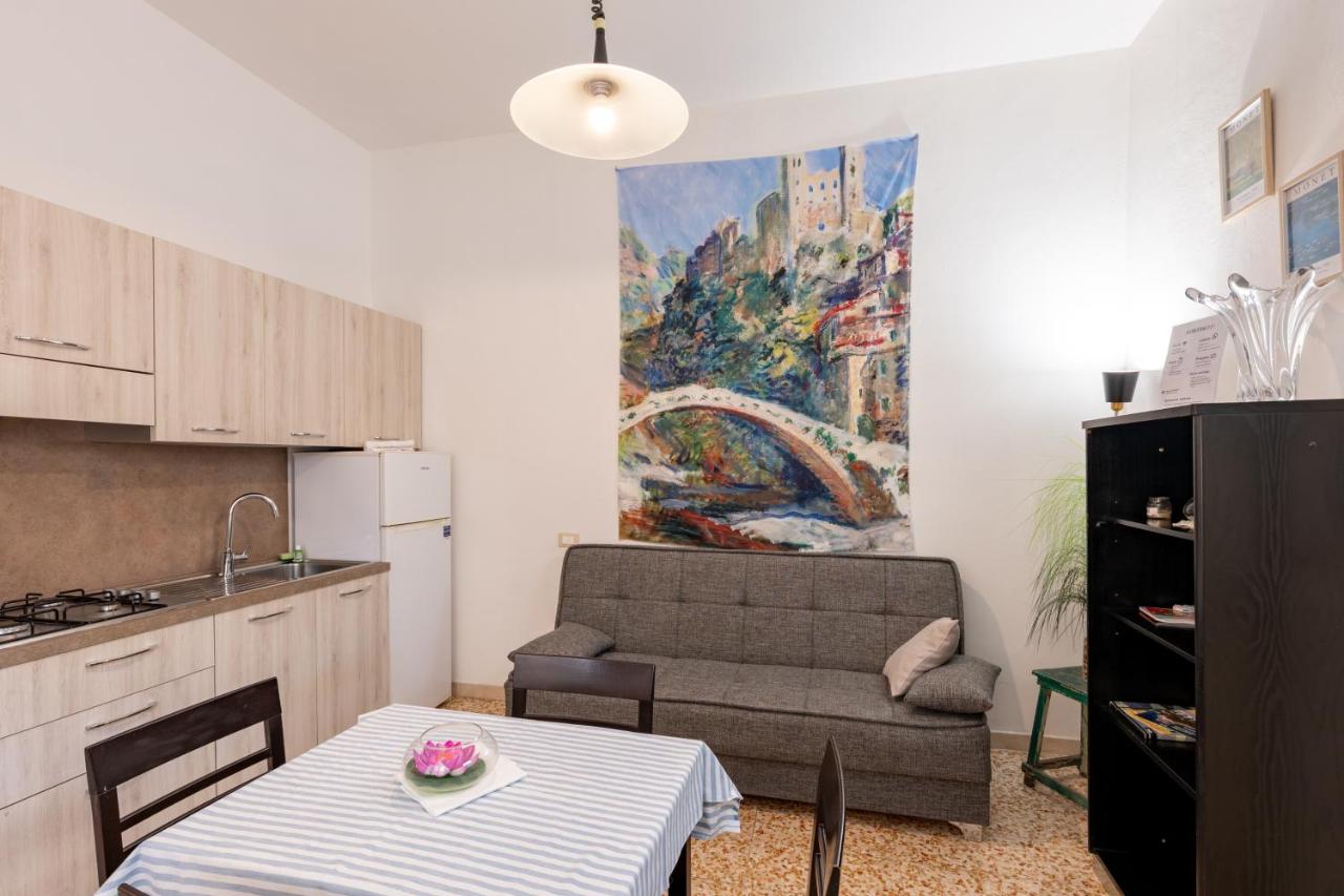 Casetta Monet - nel cuore della pedonale - B&B Dolceacqua