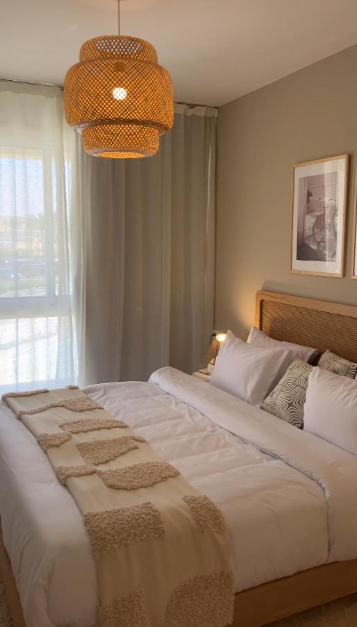 Two-Bedroom Apartment with Balcony and Sea View