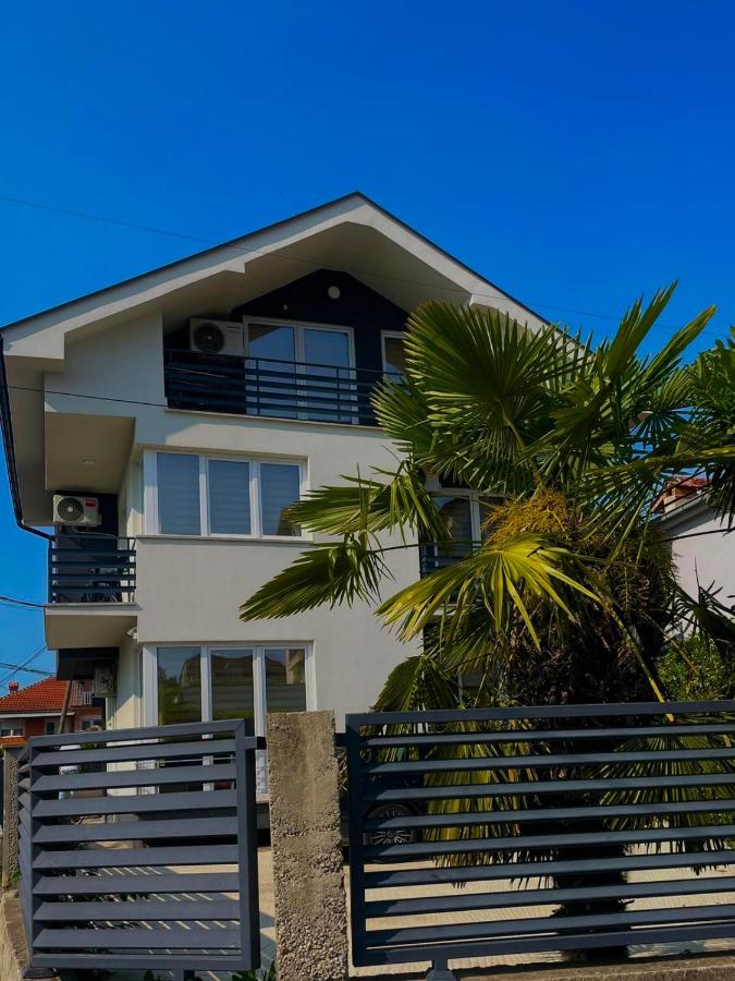 Villa Ajdinoski - B&B