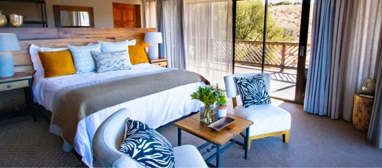 Kishindo Tiger Canyon Private Game Reserve - B&B Philippolis