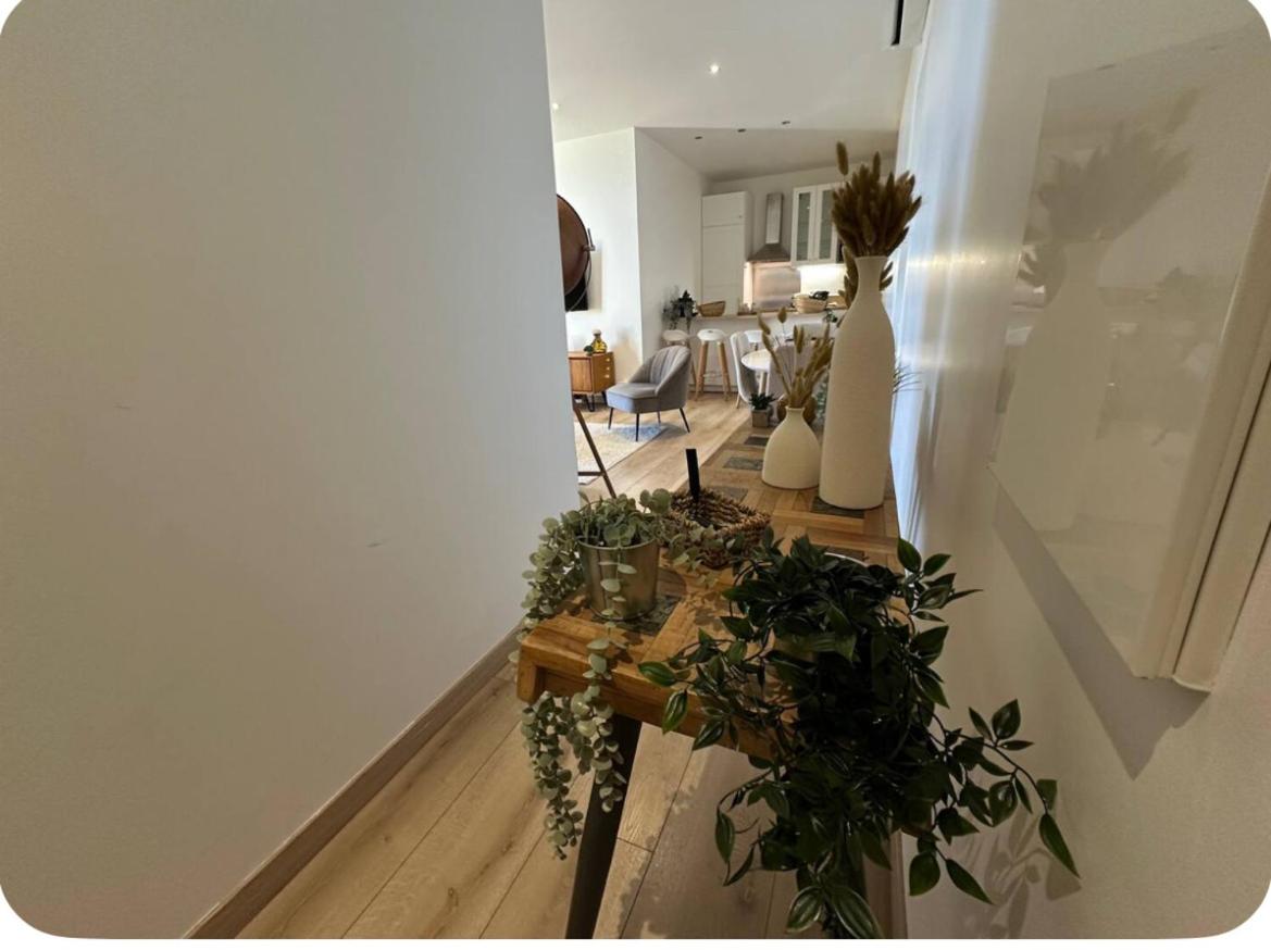 MAGNIFIQUE 3 P AVEC BALCON VUE PROXIMITE PLAGE - B&B Antibes