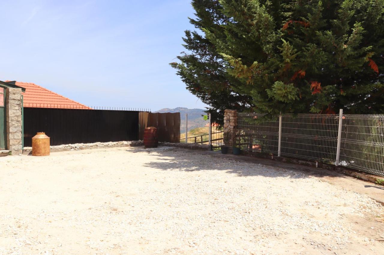 Open Space com Jacuzzi a 5 mn do centro de Lamego - B&B Lamego