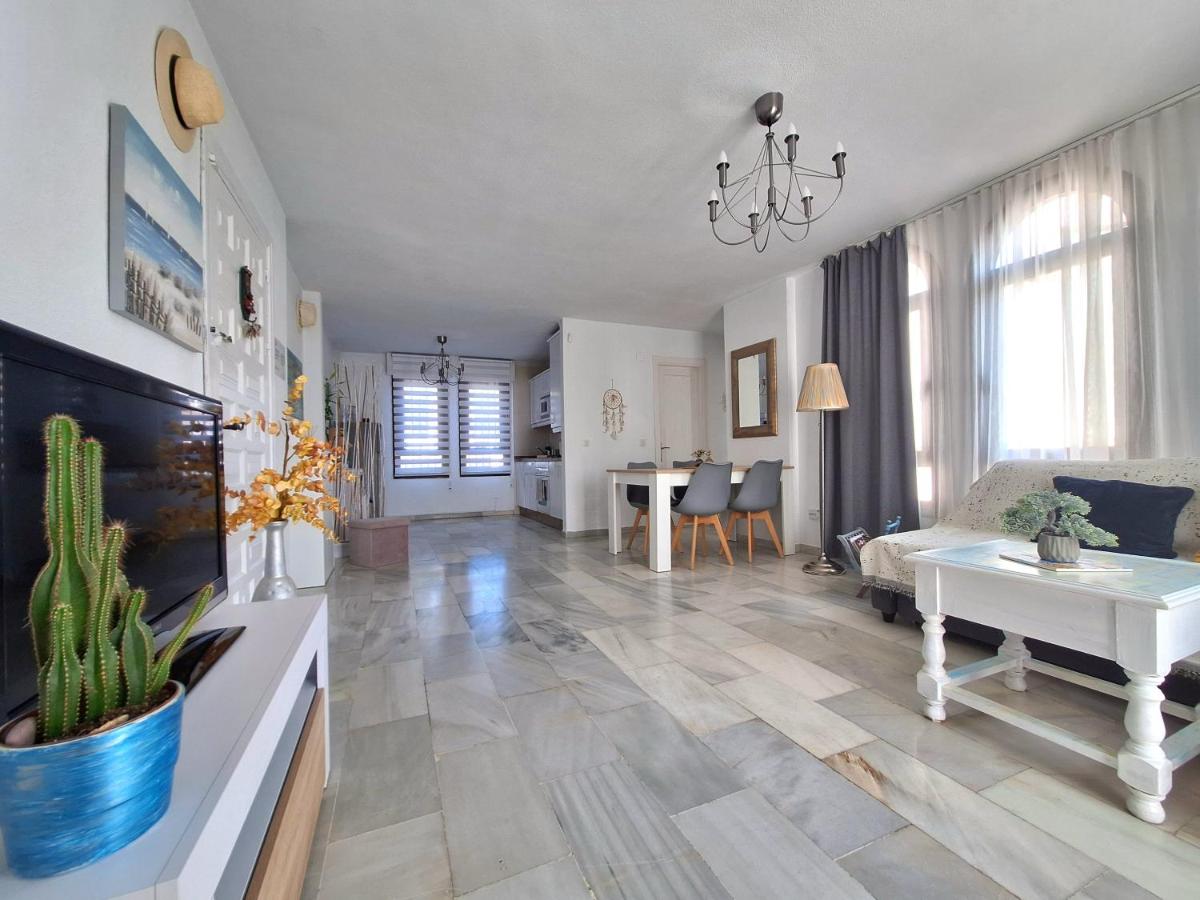 Happy Holiday Home! Pueblo Evita Charming Condo - B&B Benalmádena