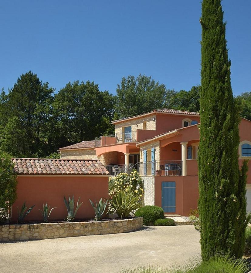 Le Mas du Grand Chêne - Chambres & Roulotte - B&B Nyons