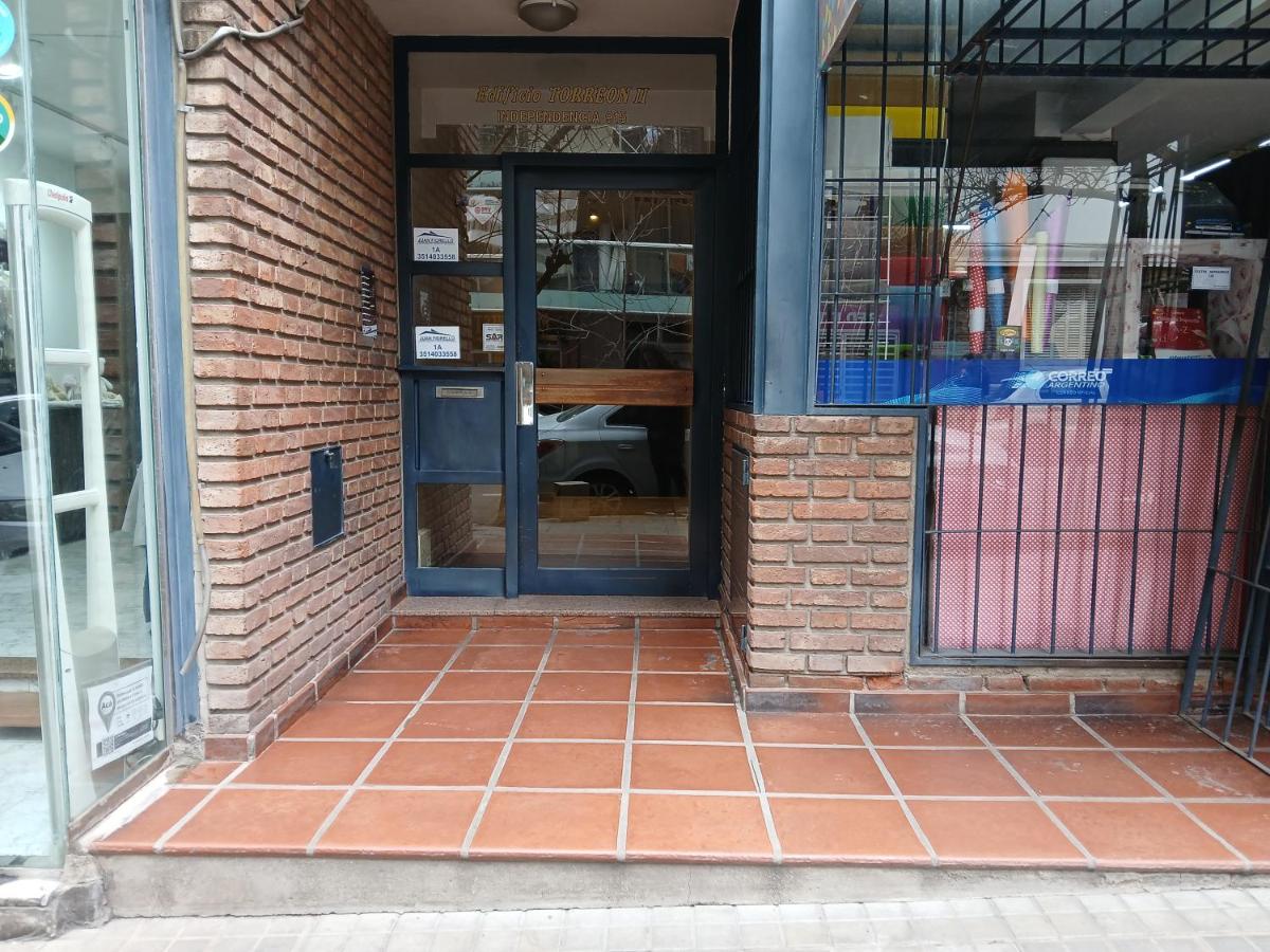 Moderno y Confortable Depto Zona Universidad - Sanatorio Allende - Ferienwohnung Córdoba