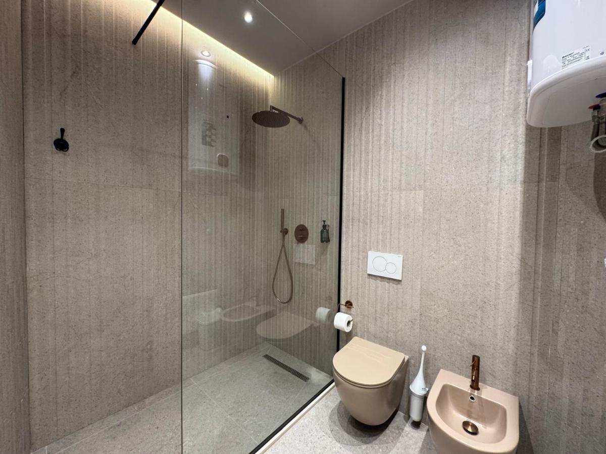 One-Bedroom Apartment - Non-Smoking