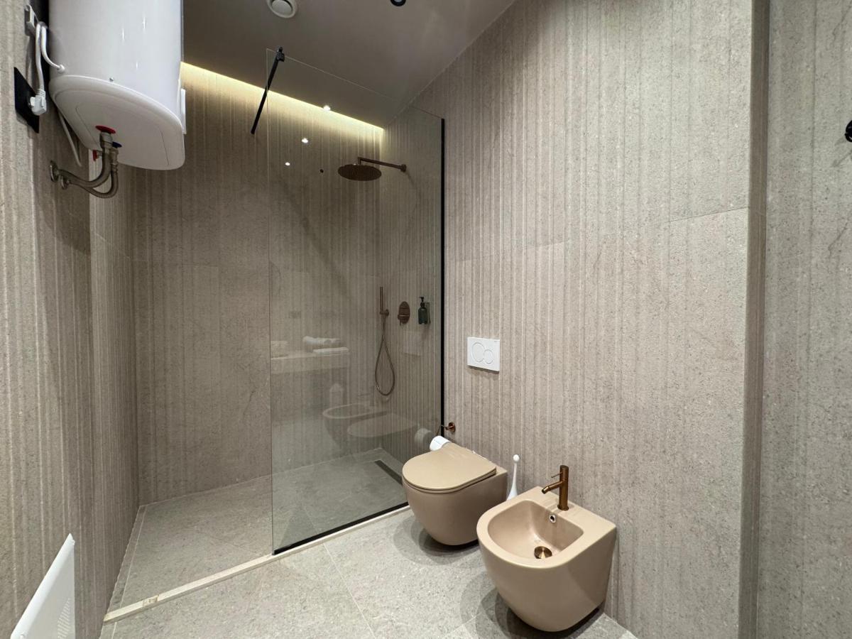 One-Bedroom Apartment - Non-Smoking