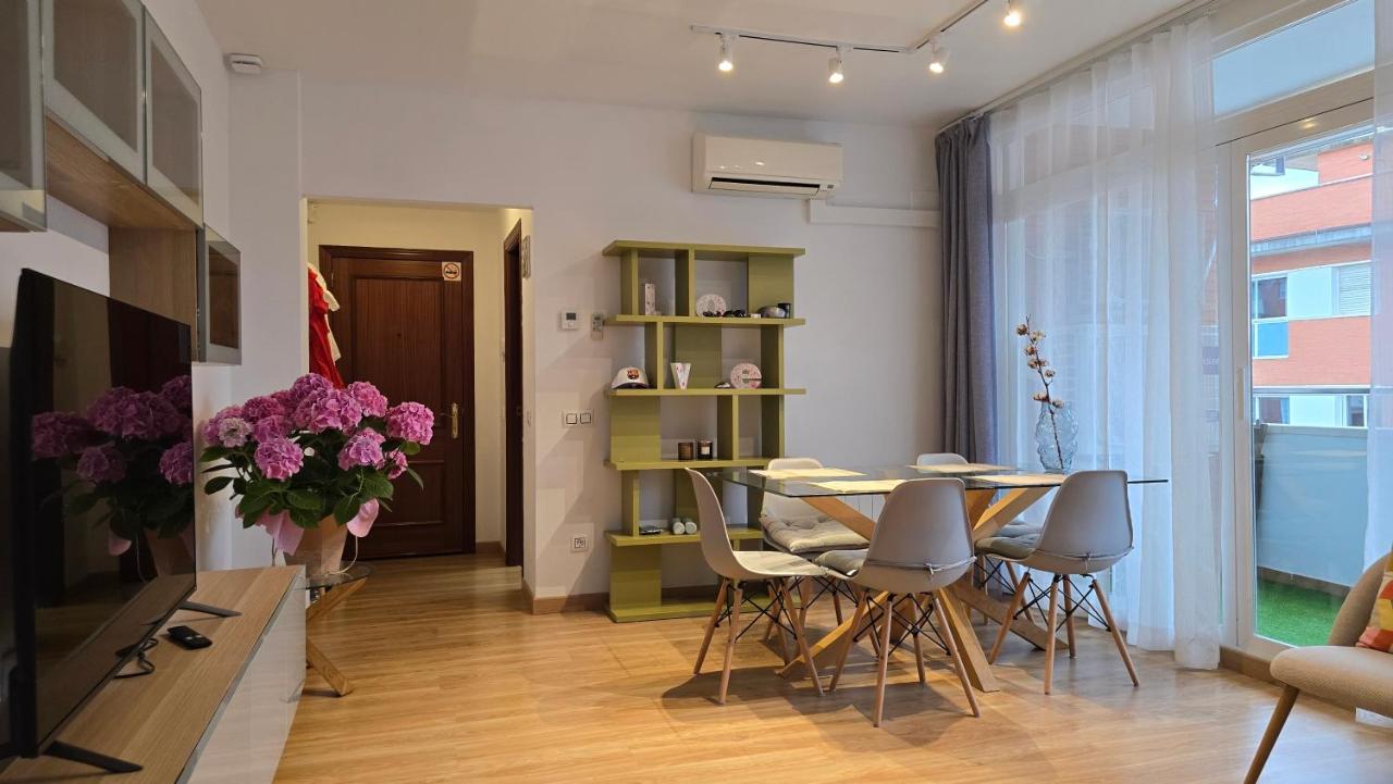 Apartment America Go2Lloret - Chambres d'hôtes Lloret de Mar