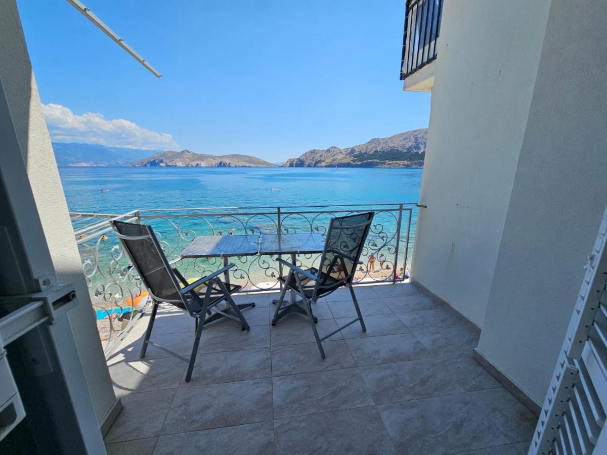 Apartment SUBMARINE - B&B Baška