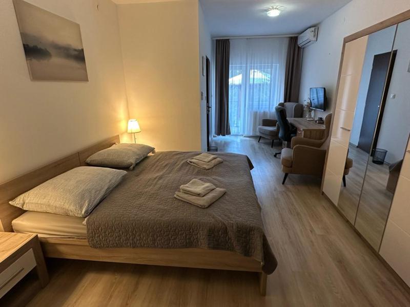 Doppelzimmer mit Balkon