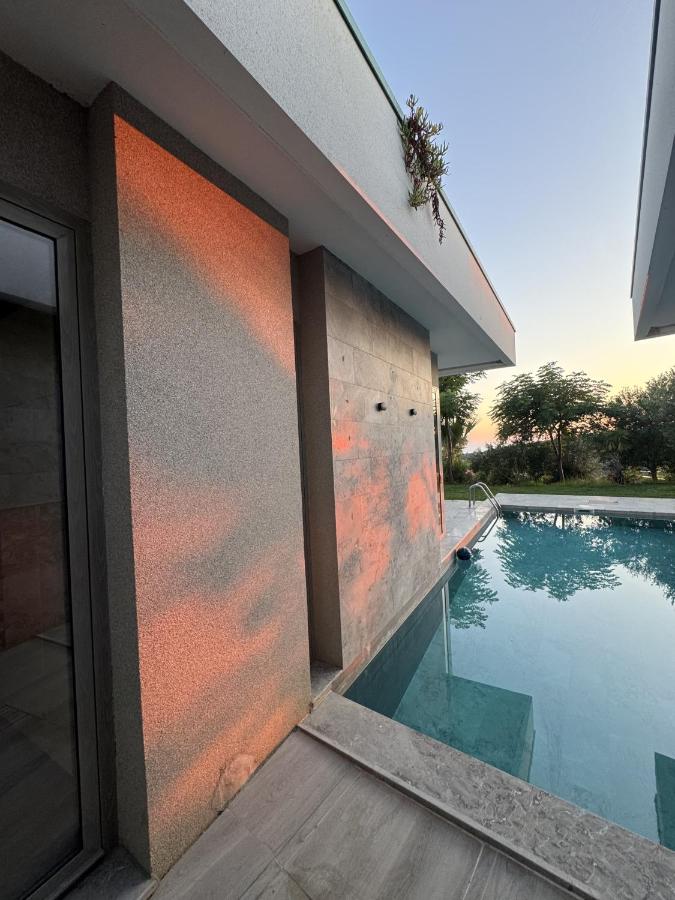 Hilltop Villa - B&B Shetaj