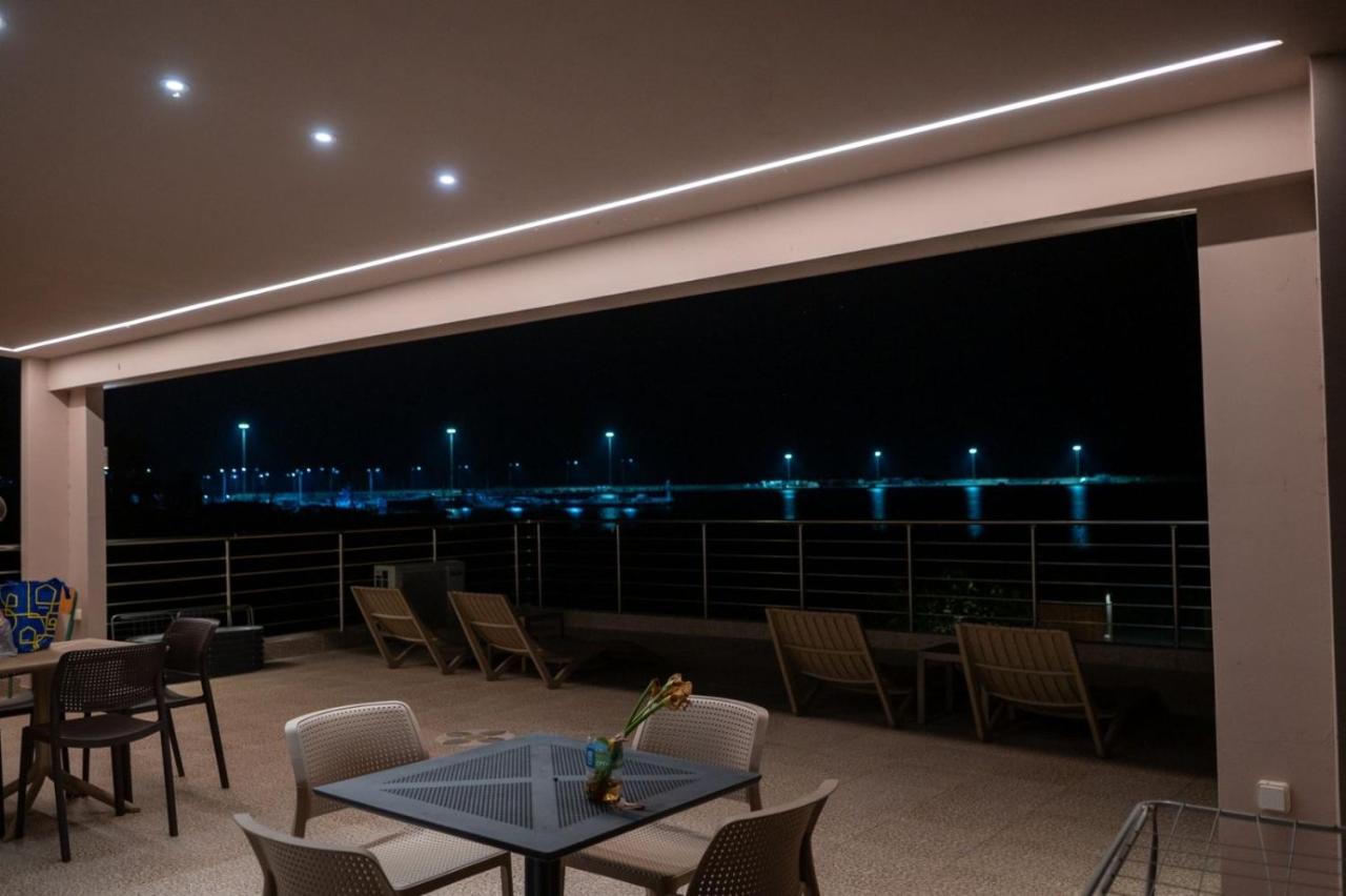 TSABAS BEACH SIDE APARTMENTS ΤΣΑΜΠΑΣ Παραλιακά διαμερίσματα 3 - B&B