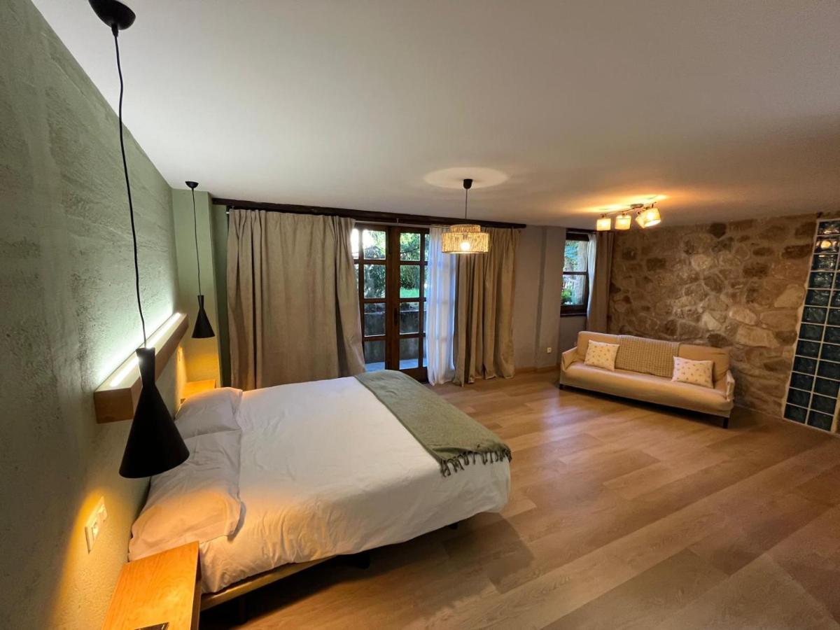 Deluxe One-Bedroom Apartment with Garden View