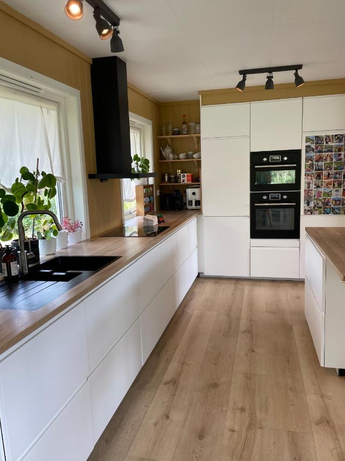 Fult utstyrt Enebolig, landlig, barnevennlig - Ferienwohnung Iveland