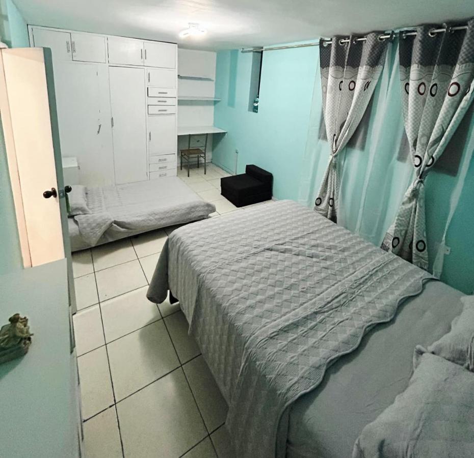 Adel Departamento - Ovalo Larco - B&B