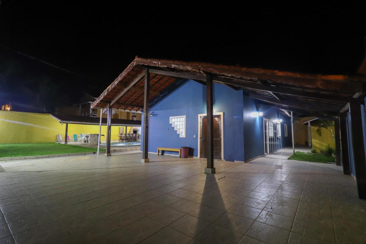 Casa piscina aquecida 400m da praia - B&B Bertioga