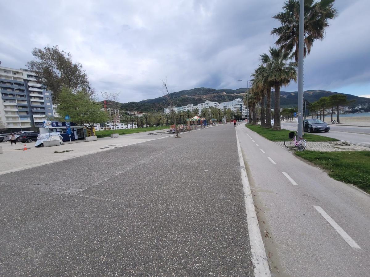NEWBORN Apartments Lungomare Vlore - Bed and Breakfast Vlorë