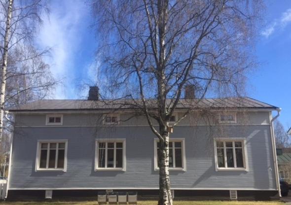 Cozy 1 Br Apt and Free parking by the Railway station - B&B Oulu