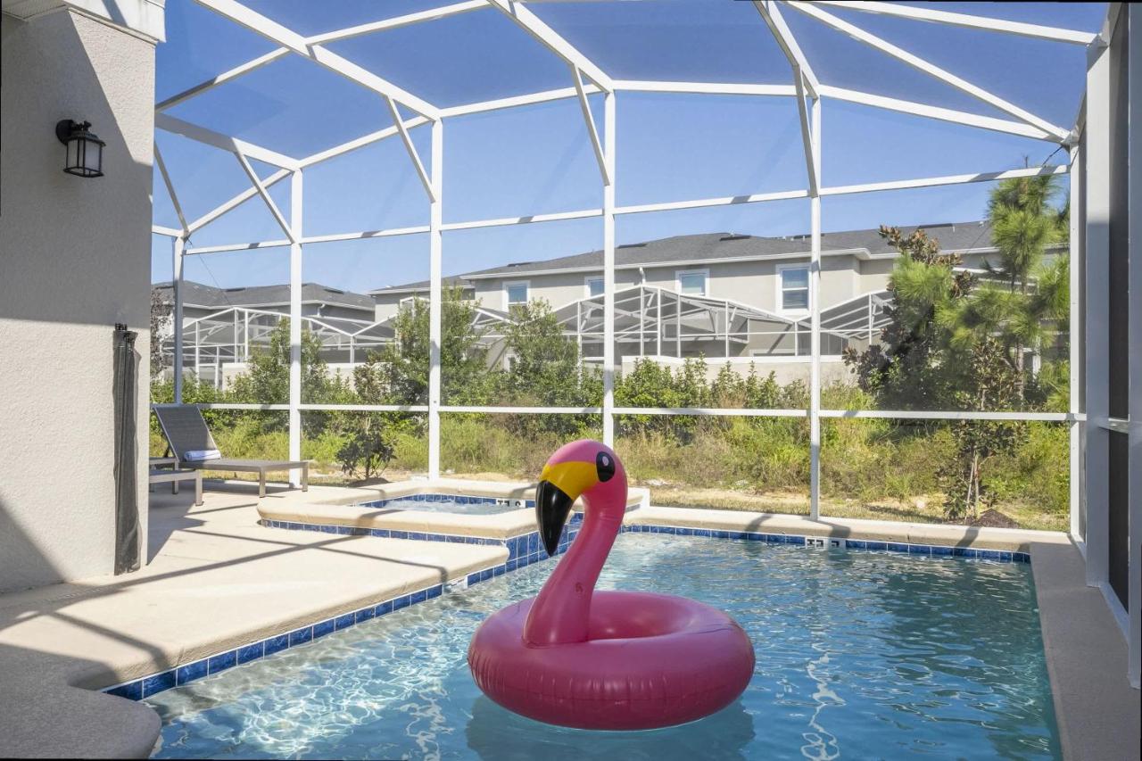 Themed 5Bd Family Villa w Pool & Spa Near Disney - Bed and Breakfast Kissimmee