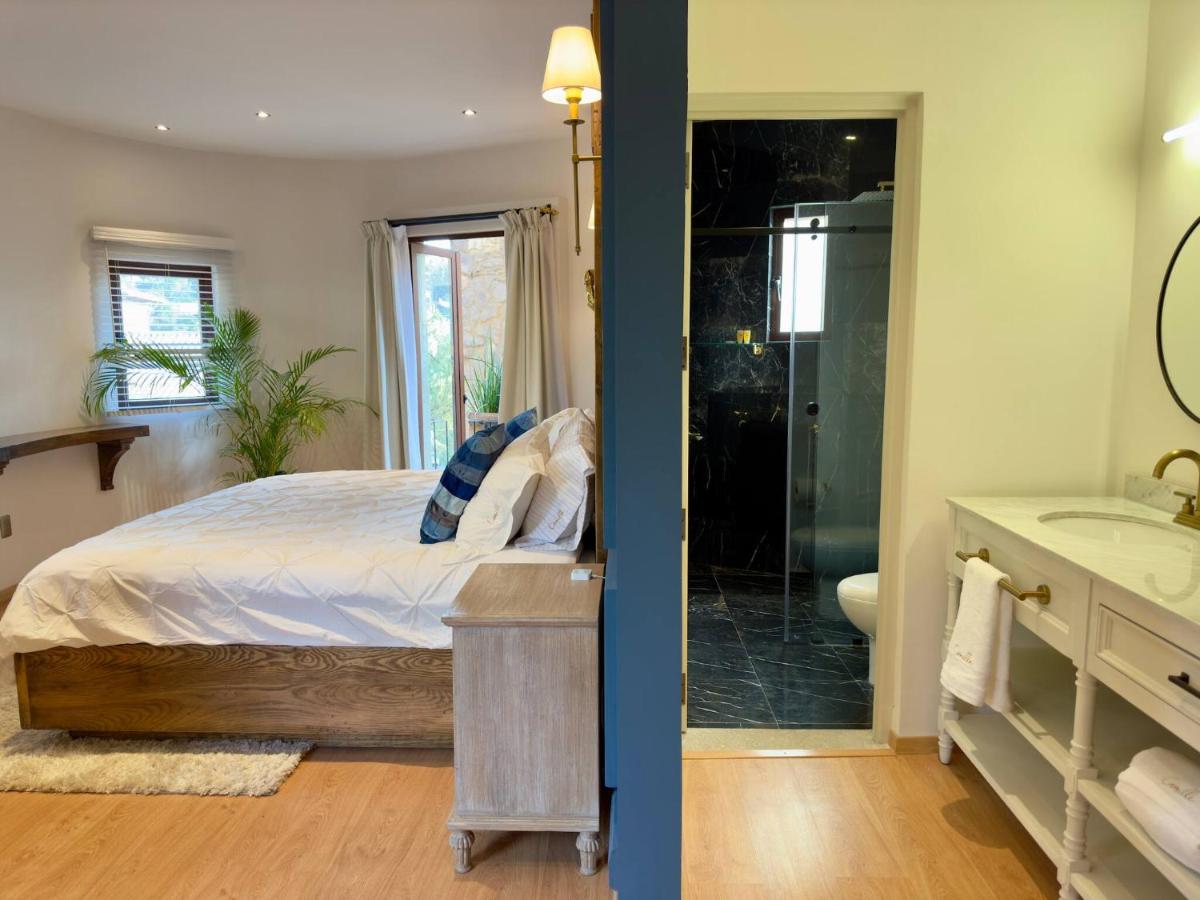 Camille en ValQuirico - B&B Santa Águeda