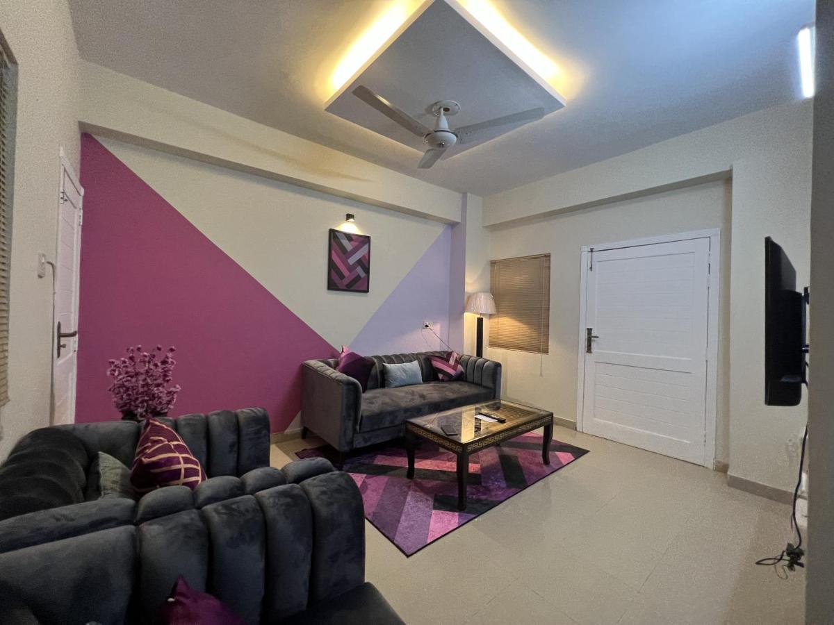 Beautiful Apartment with best amenities - B&B Islamabad