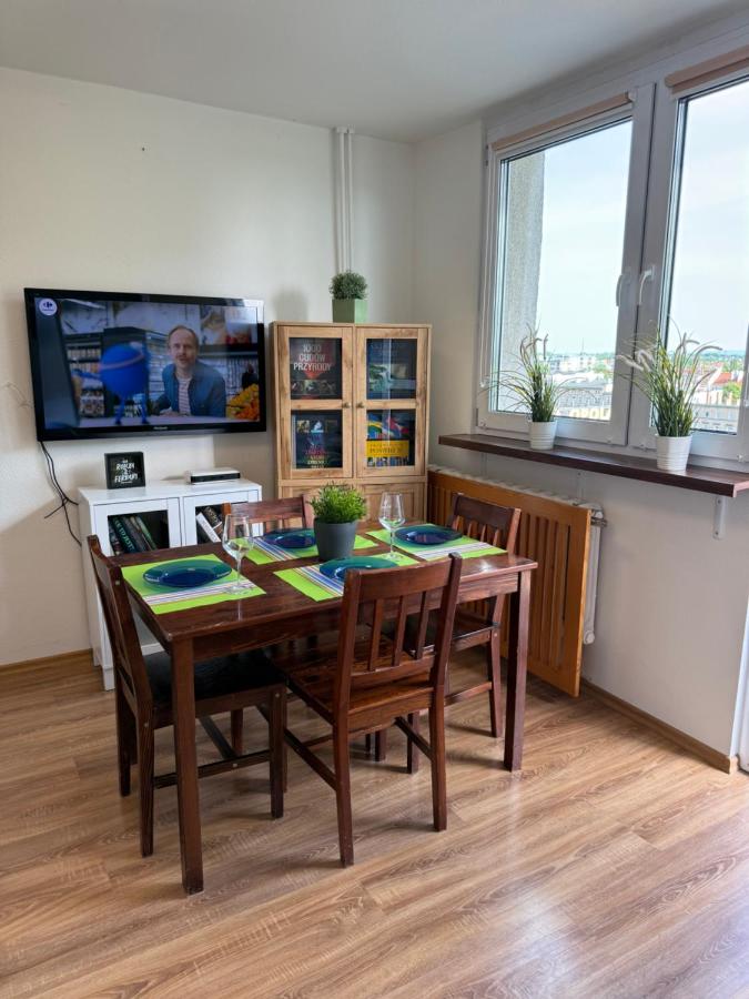 Apartament Teatralny w centrum z balkonem - self check in - Bed and Breakfast Opole