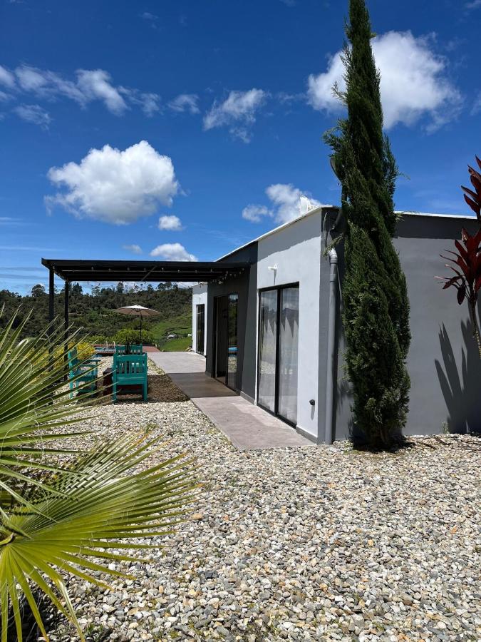 Villa Amore - Bed and Breakfast Peñol