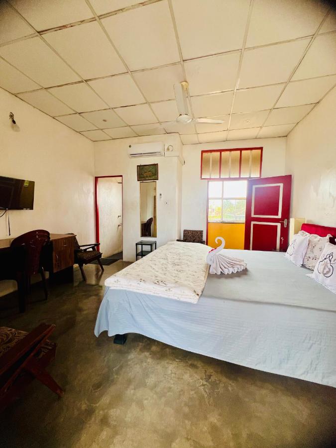 Doppelzimmer mit Balkon und Meerblick
