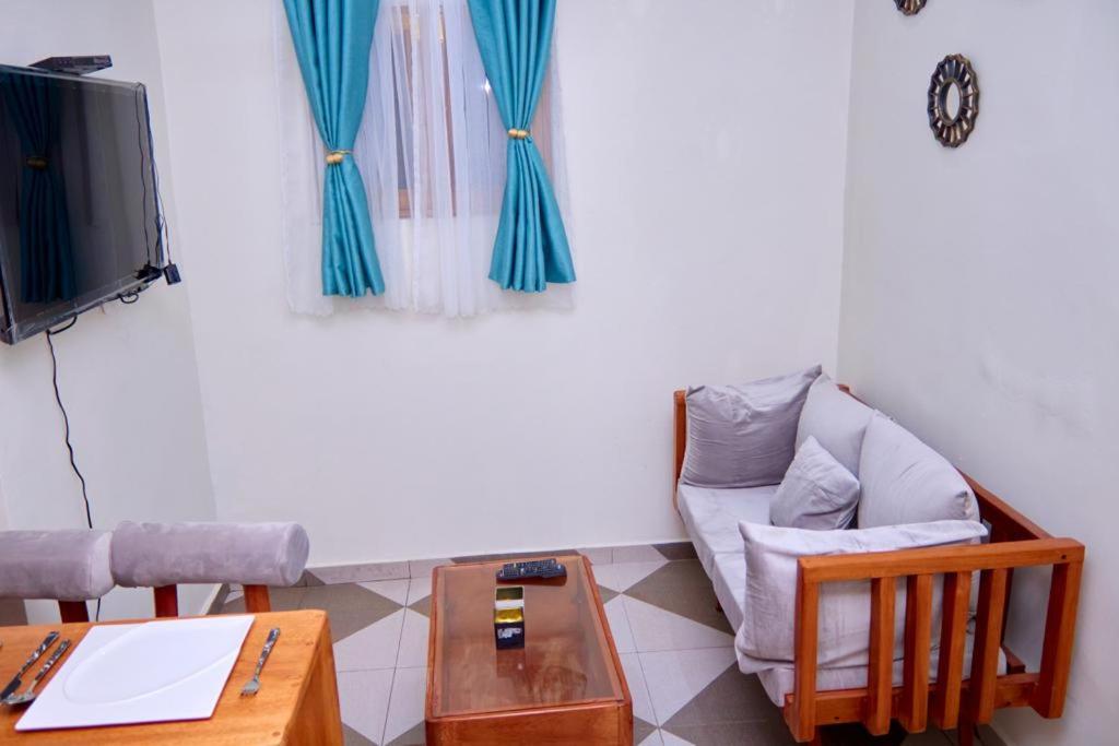 Cartan Guest Bonapriso - Bed and Breakfast Douala