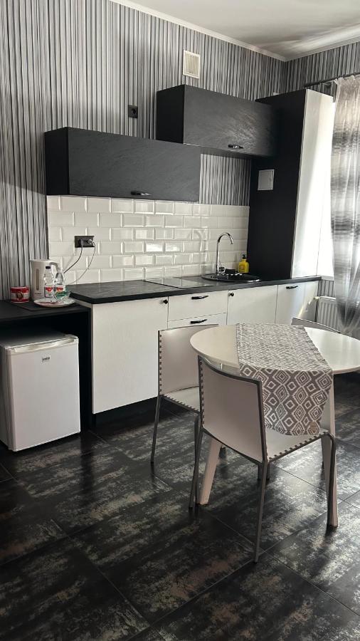 Chayka Home Hotel - B&B