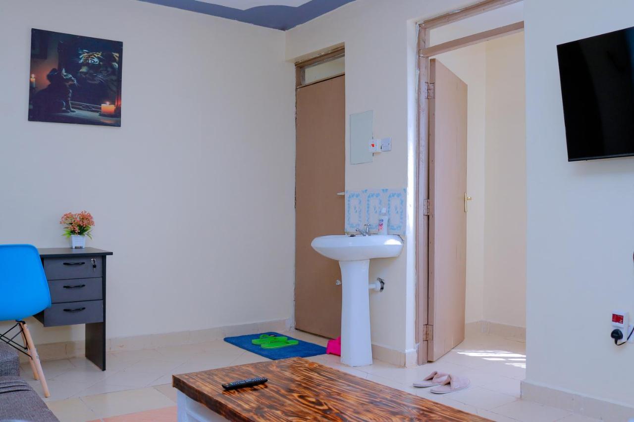 Happy Home Ke - Bed and Breakfast Isiolo