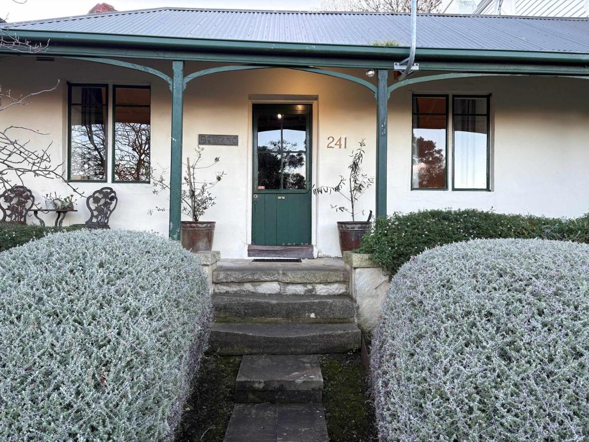 Bostane Cottage on West Hobart Hill - B&B Hobart