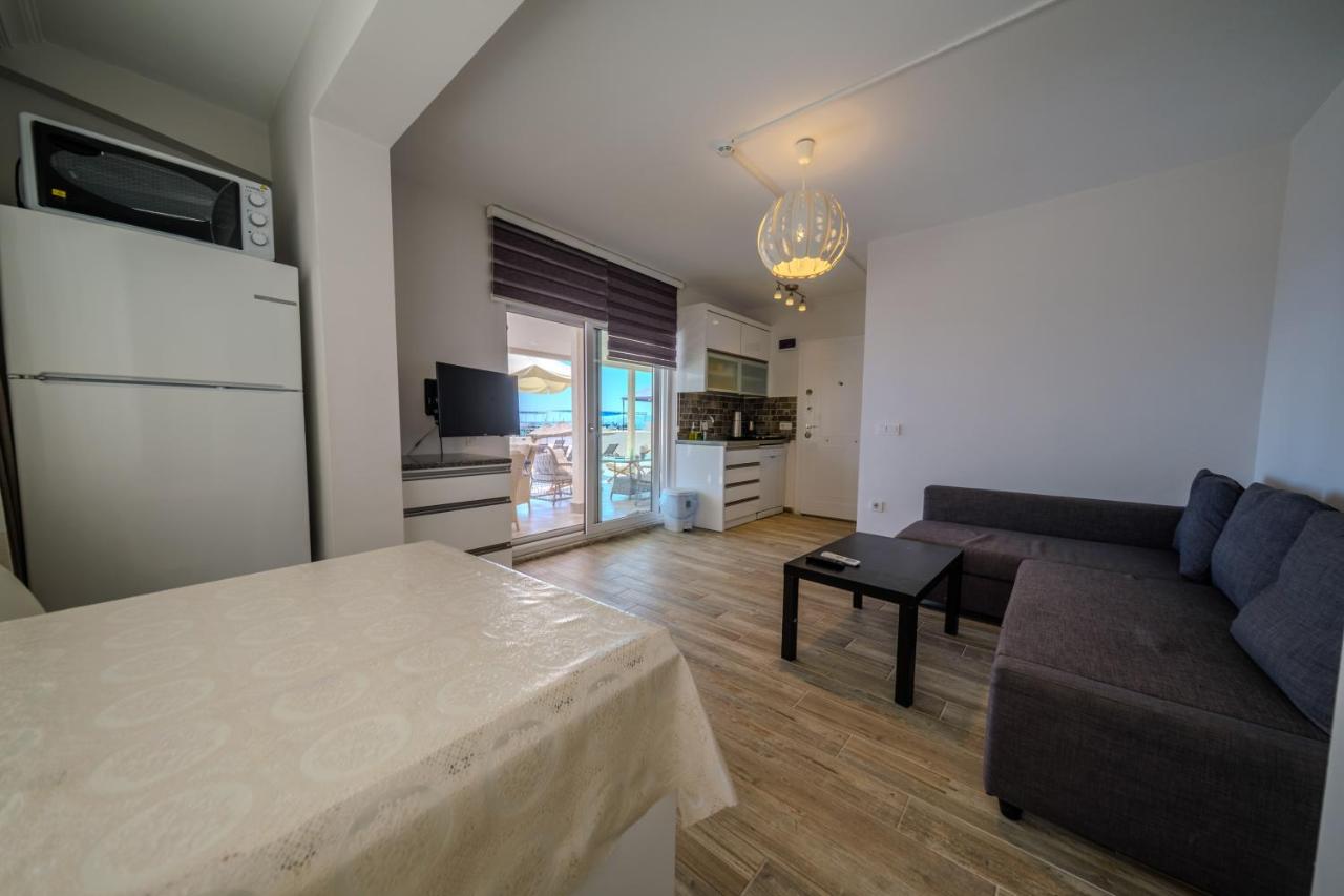 Suite with Mountain View