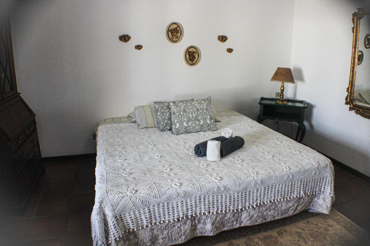  Deluxe King Room with Shared Bathroom