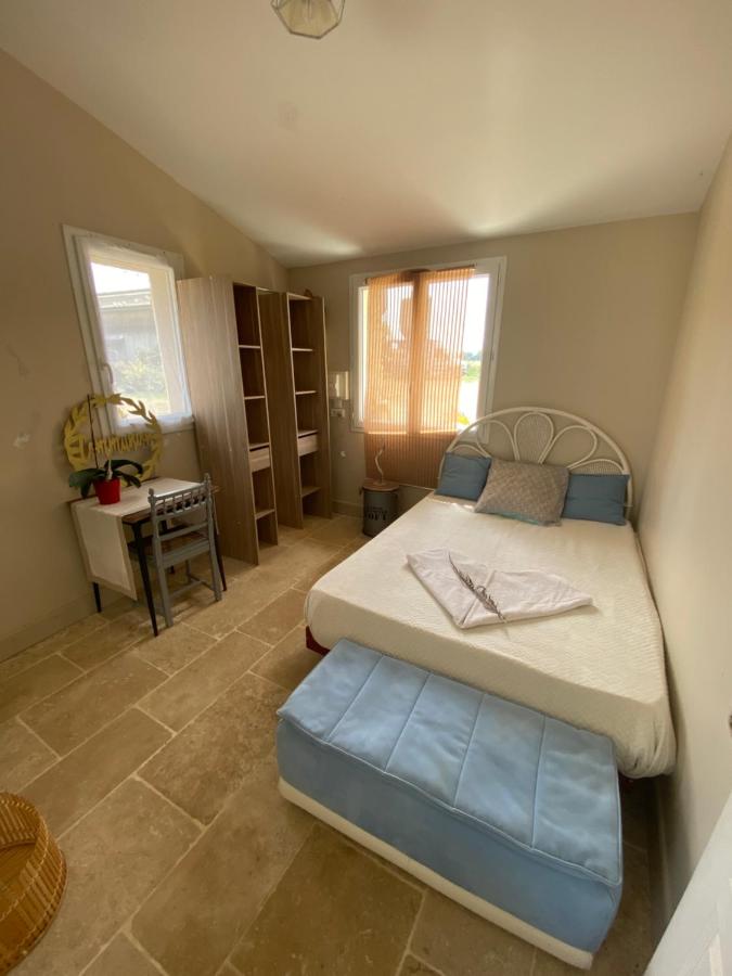 La chambre solaire à la ferme - B&B Saint-Maurice-la-Clouère