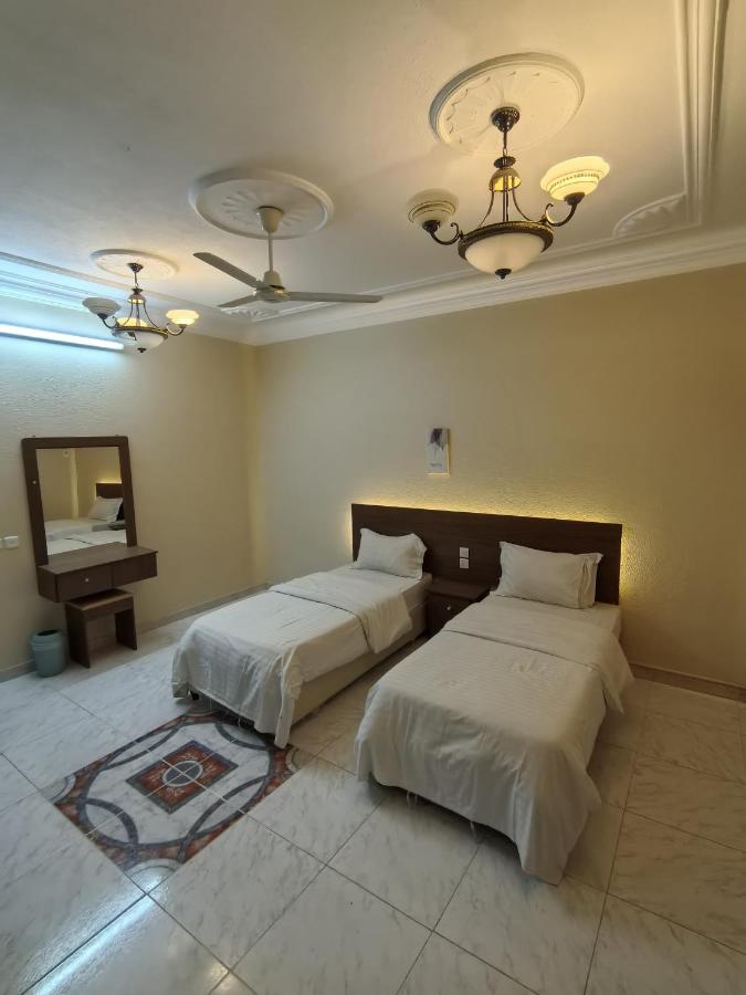 Appartamento con 3 Camere da Letto