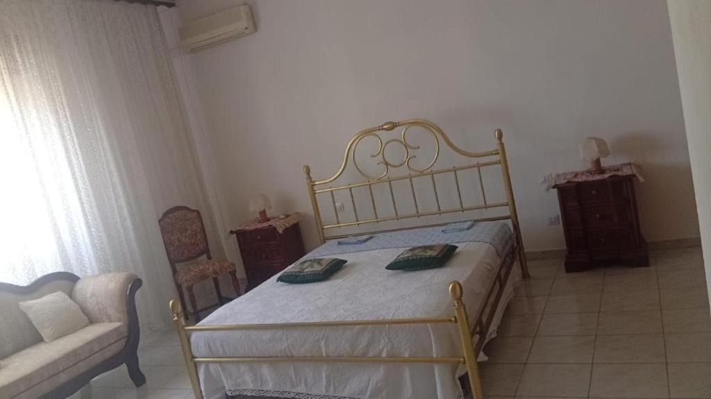 PM 65 Viale Dante Alighieri - B&B