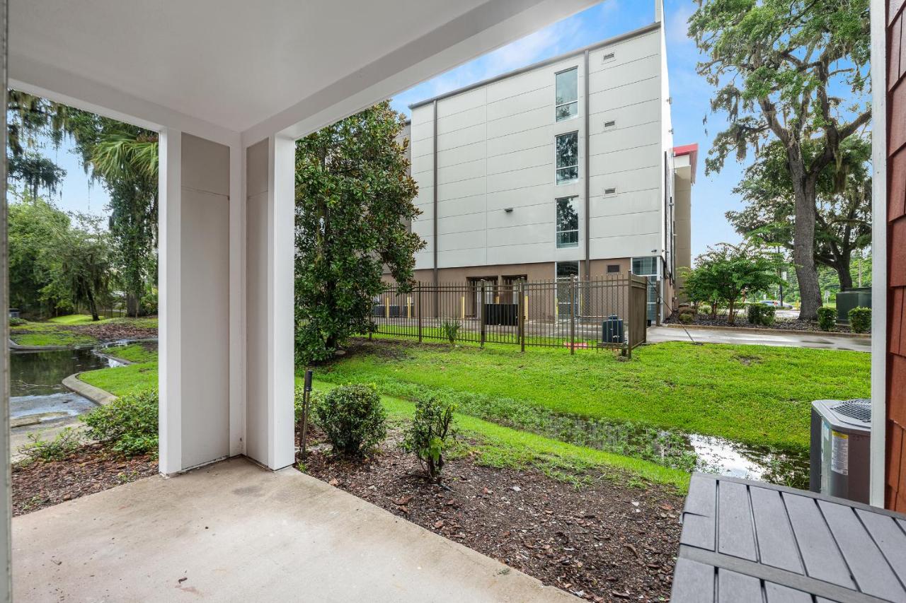 UF Apartment on Archer Road Near Shands & VA ! - B&B Gainesville