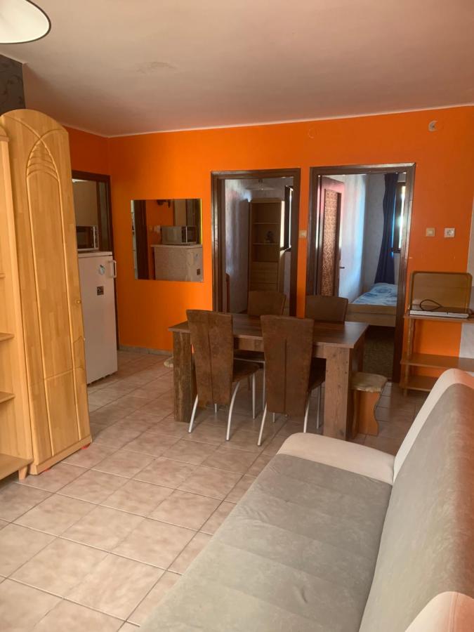 Appartamento con 3 Camere da Letto
