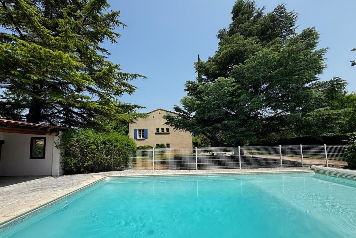 La Provençale - Piscine - Chambres climatisées - B&B Aubignan