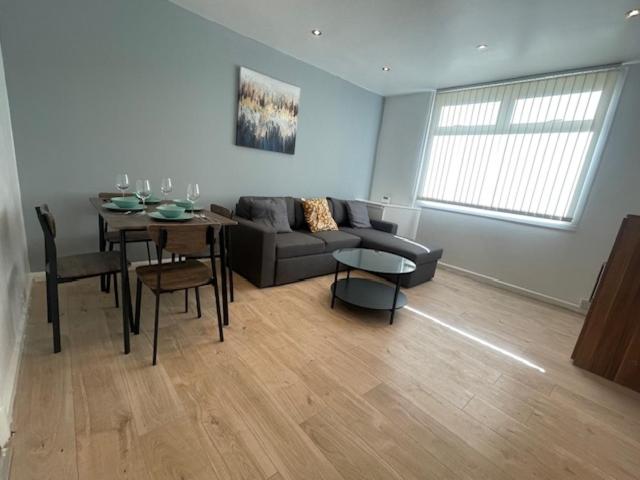 The Crescent - B&B Wednesbury