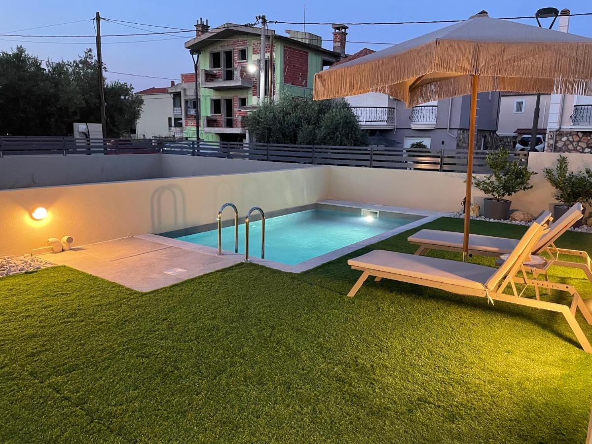 Trinity Pool Villas WHITE - B&B Iraklítsa