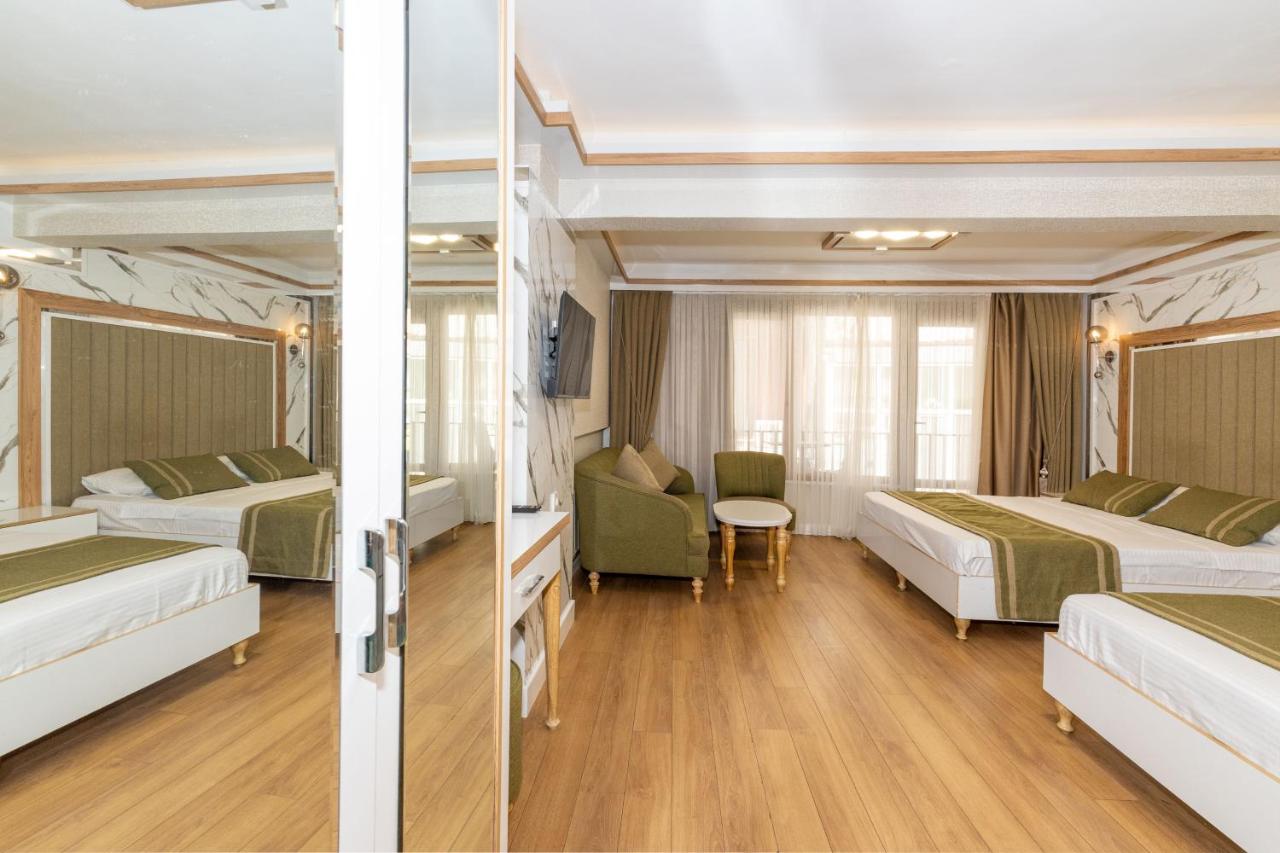 Deluxe Triple Room