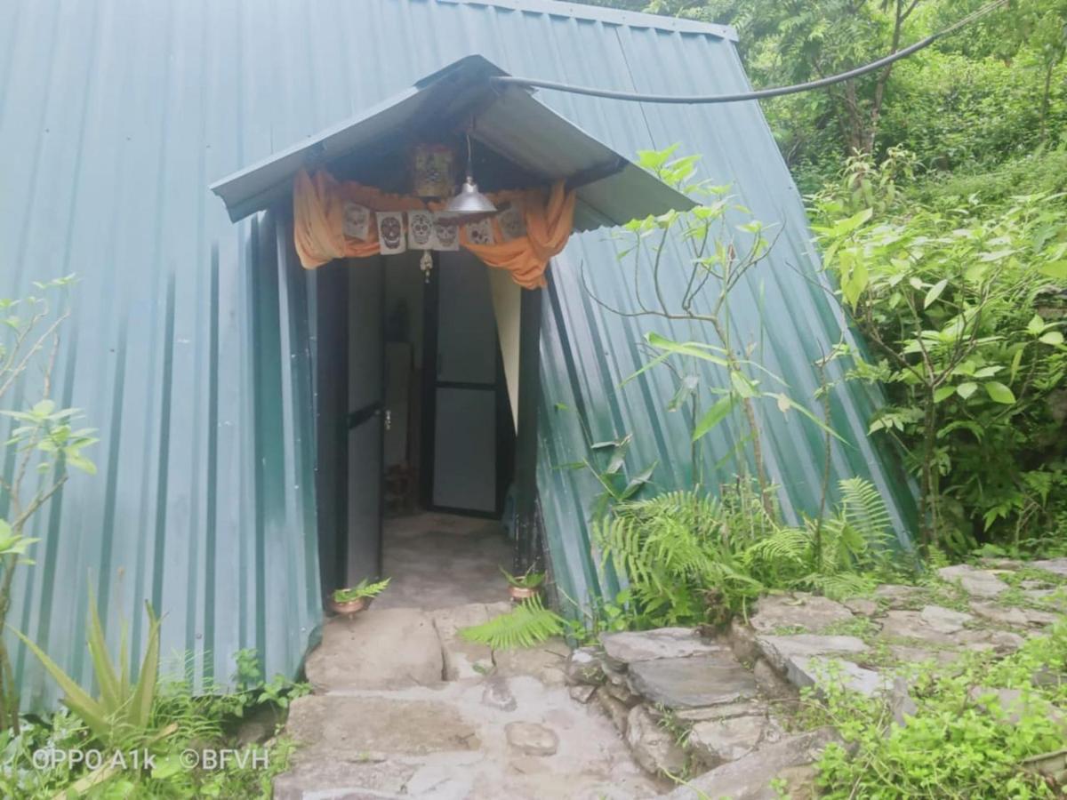 Five Queens Studio Apartment - B&B