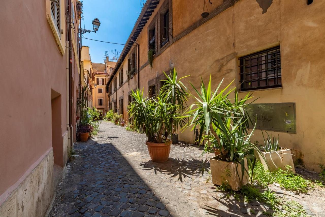Palazzo storico Dormo da Lisa - Colosseo - B&B Roma