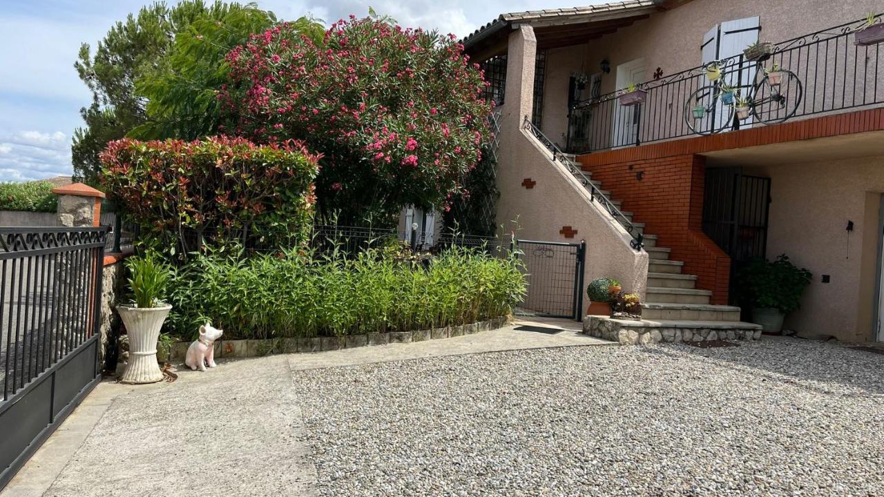 Appartement Climatisé T3 Piscine et Parking - B&B