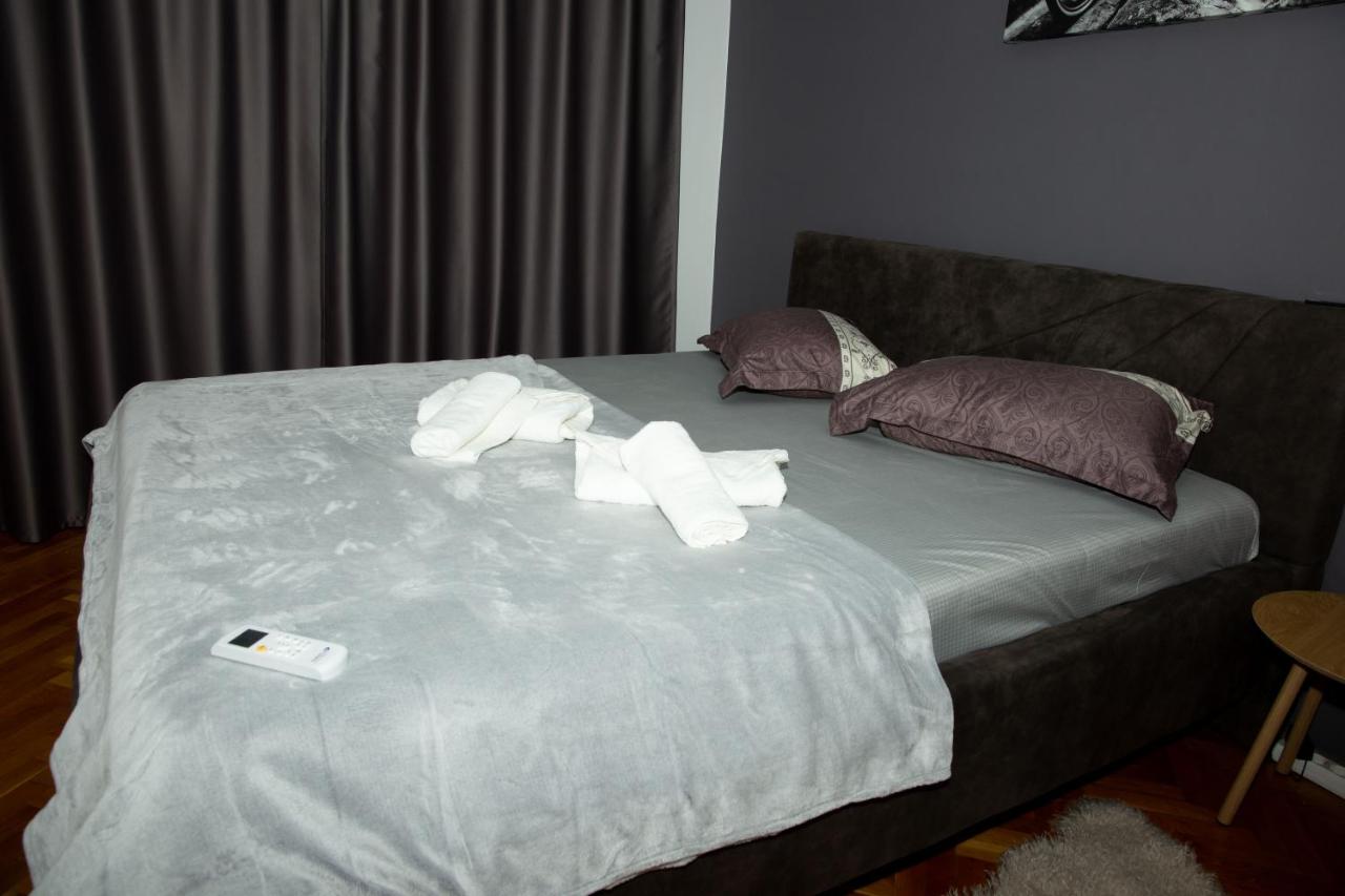 Cozy Three Bedroom Apartment - B&B Sibiu