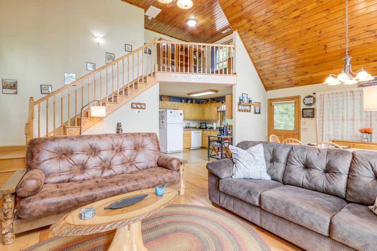 Year-Round Mtn View Pet-Friendly Murphy Retreat - Ferienwohnung Murphy