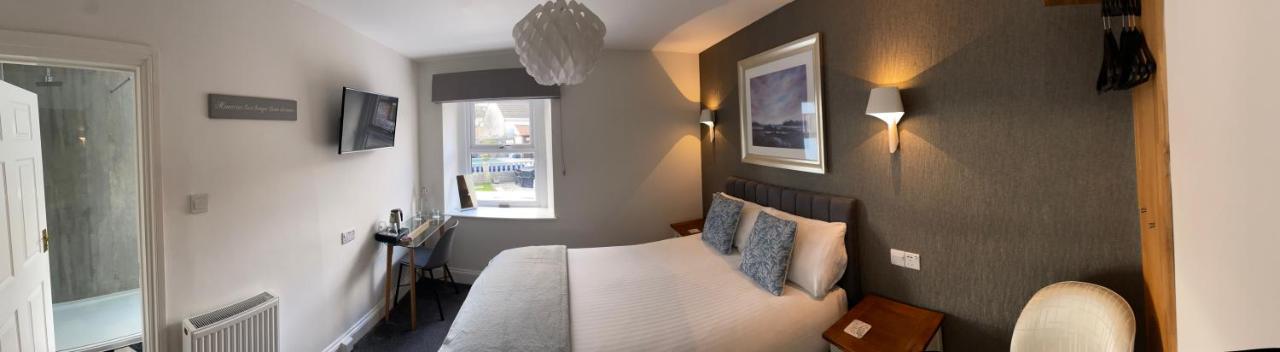 Deluxe Double Room with Shower