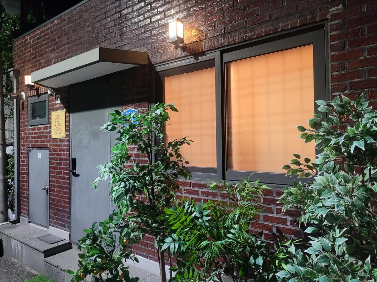 Hello Stay & Hangang Park, 5 min walk from Konkuk University, Seongsu, Jayang Subway Stations - B&B Seul